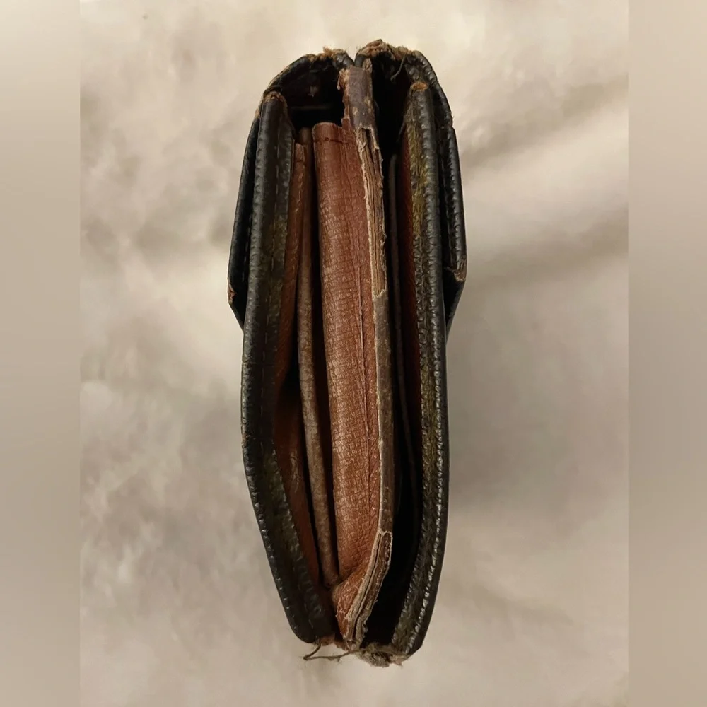 Vintage LOUIS VUITTON LV Monogram Brown Elise Men’s Wallet